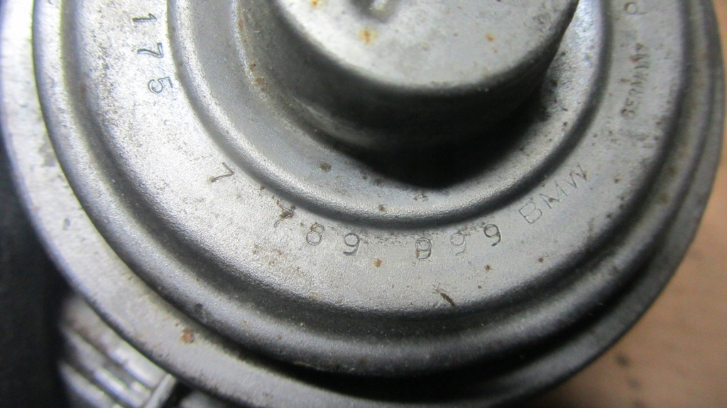 фото №4, Bmw 5 e60 3.0d - клапан egr