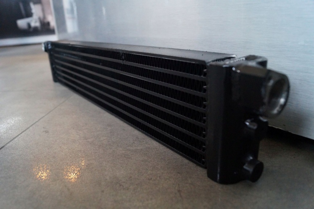 фото №3, Радіатор оливи mercedes w204 cls amg