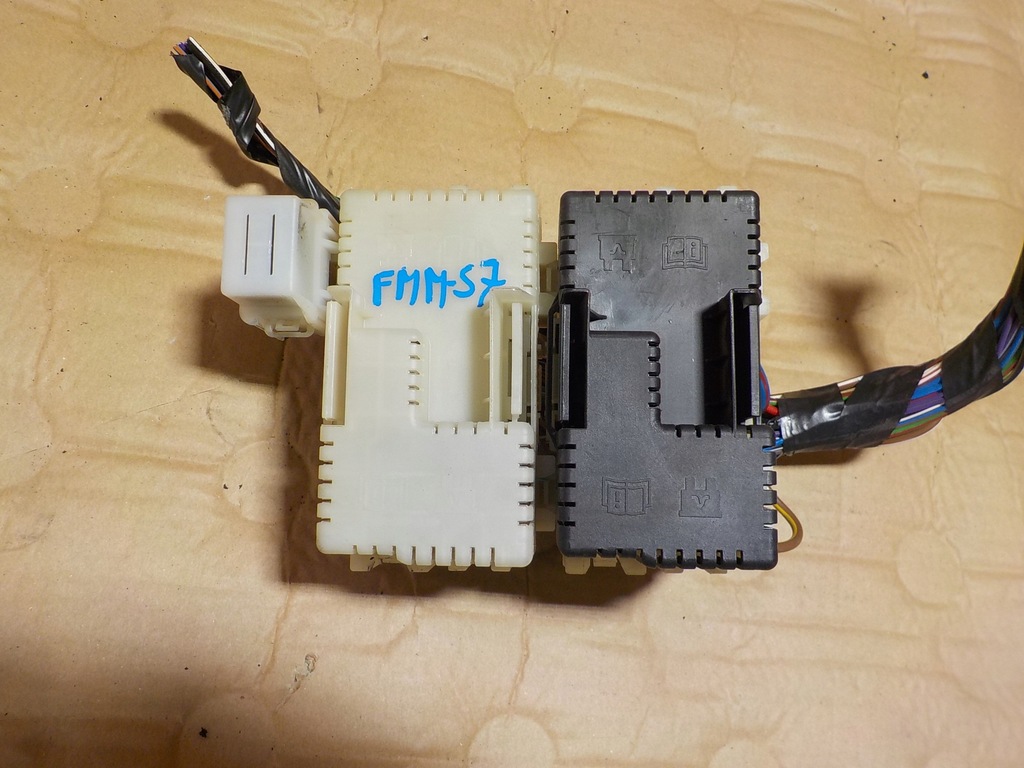 фото №1, Mondeo mk4 2.0tdci коробка предохранителей