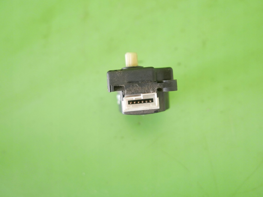 фото №8, Моторчик управление обдув 38249 volvo s80 i 98-