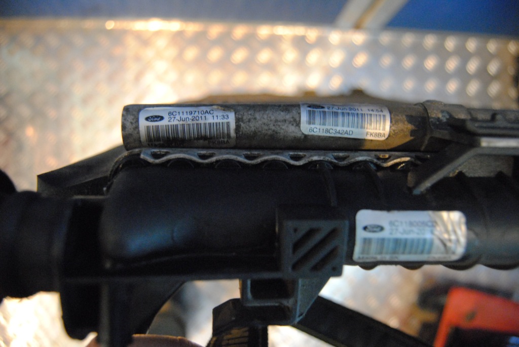 Радіатор ford transit + корпус вентилятора Недорого