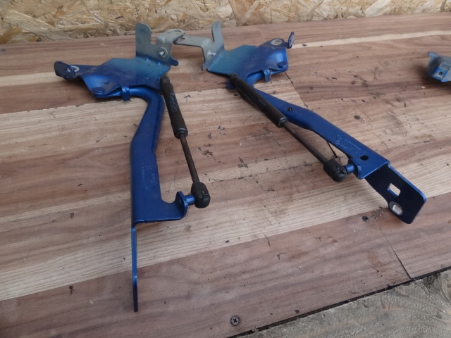 фото №2, Renault scenic iii 2010 петли капот комплект org