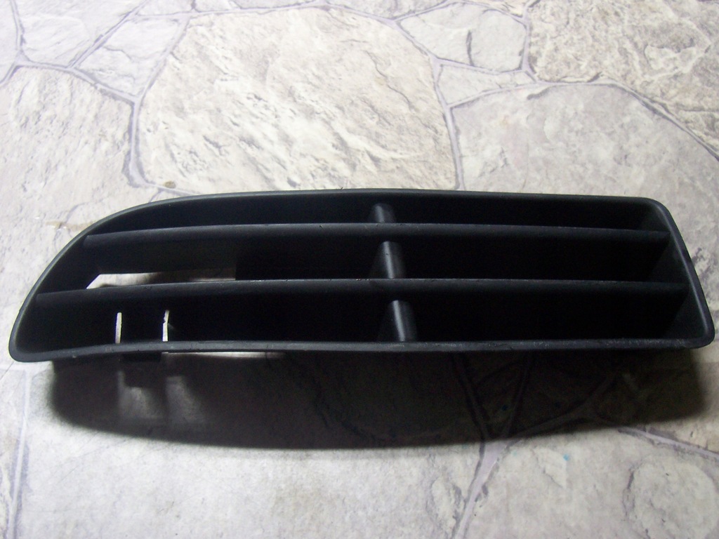 фото №1, Vw bora ліва решітка бампера