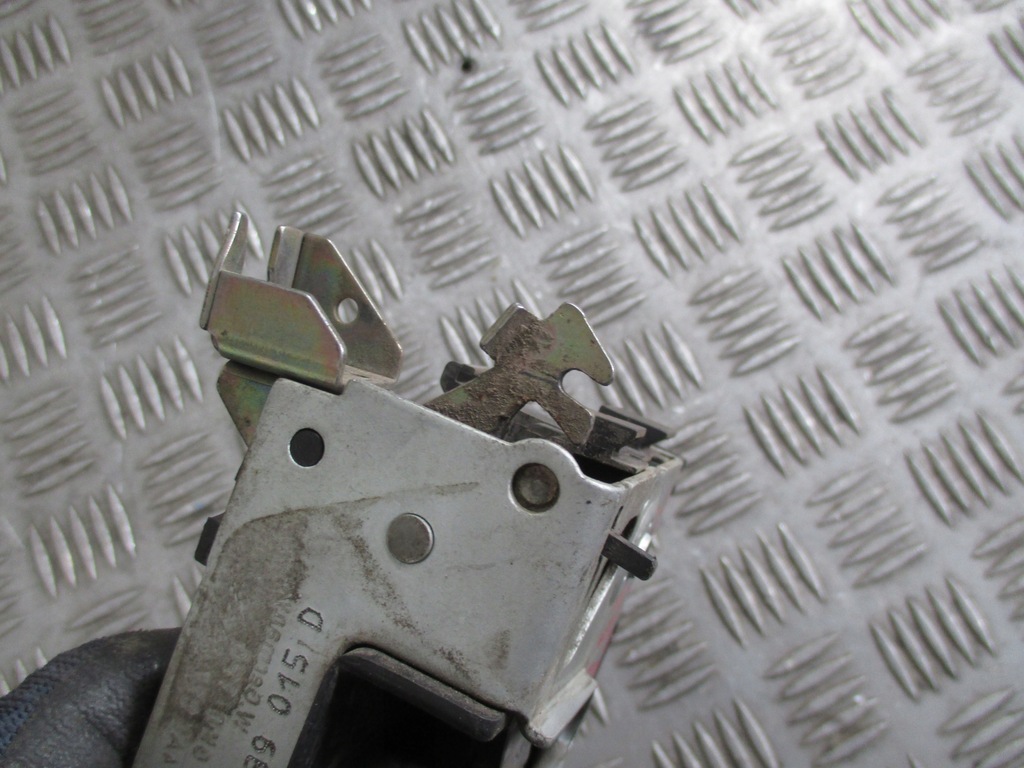 фото №7, Замок левый задняя audi a8 94-99r 4d0839015d