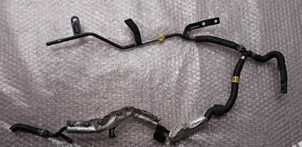 Купить Audi a3 1.6/2.0 tdi труба воды 04l121070d