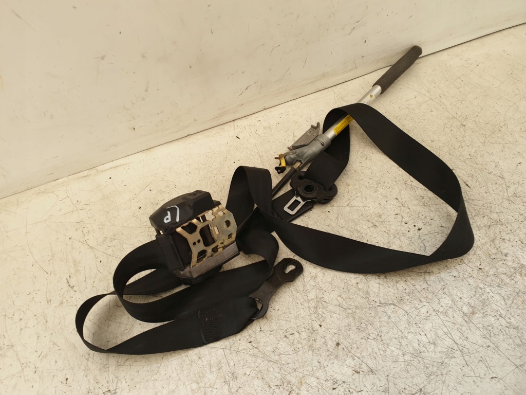 фото №1, Pas безопасности левый перед audi a8 d2 00r eu