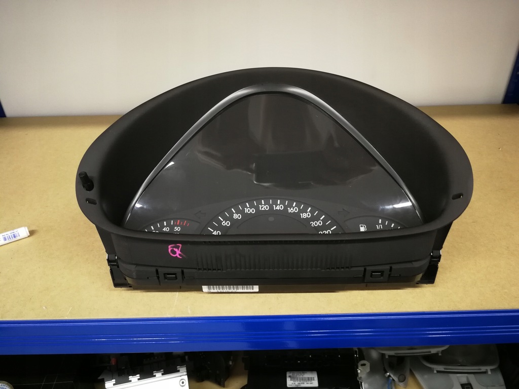 фото №9, Mercedes w203 счетчик приборы 2035401347