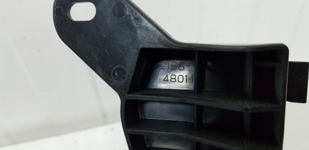 фото №2, Lexus rx 03-08 напрямна бампер задня кронштейн лампи лівий