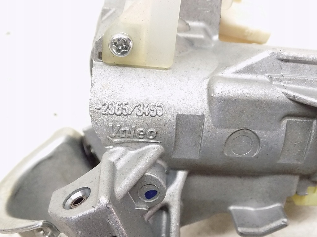 фото №7, Замок зажигания ключи - avensis t27 2.0 2.2 d4d