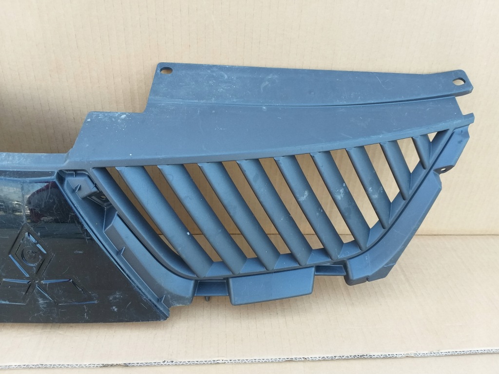 фото №3, Mitsubishi outlander 2 ii решётка радиатора решётка радиатора