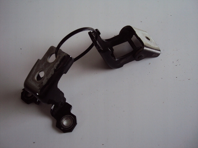 фото №1, Петли дверь правый задняя renault clio iv