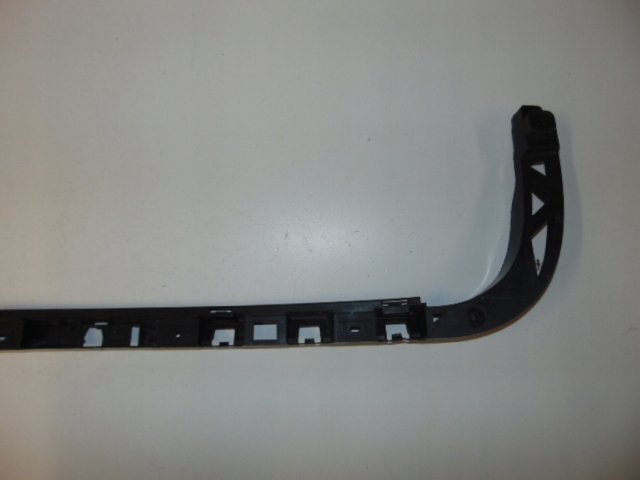 фото №9, Напрямна бампера задня vw passat b6 kombi 3c9807863