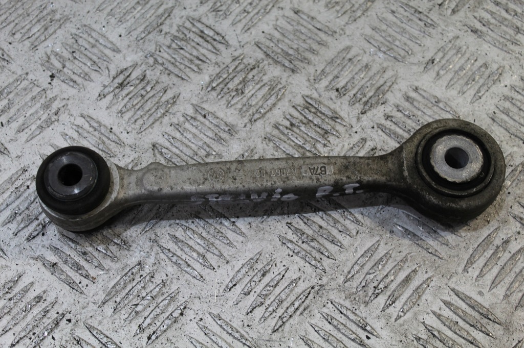 фото №1, Важіль правий задня stelvio