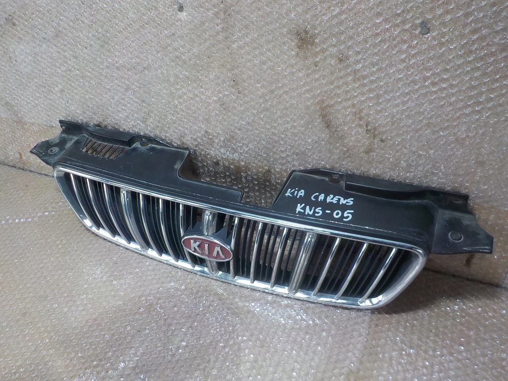 фото №2, Carens i решётка радиатора передний