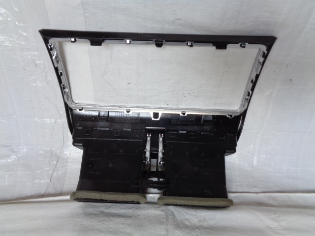 фото №5, Jaguar xe середня решітка обдув gx73-014l21-b