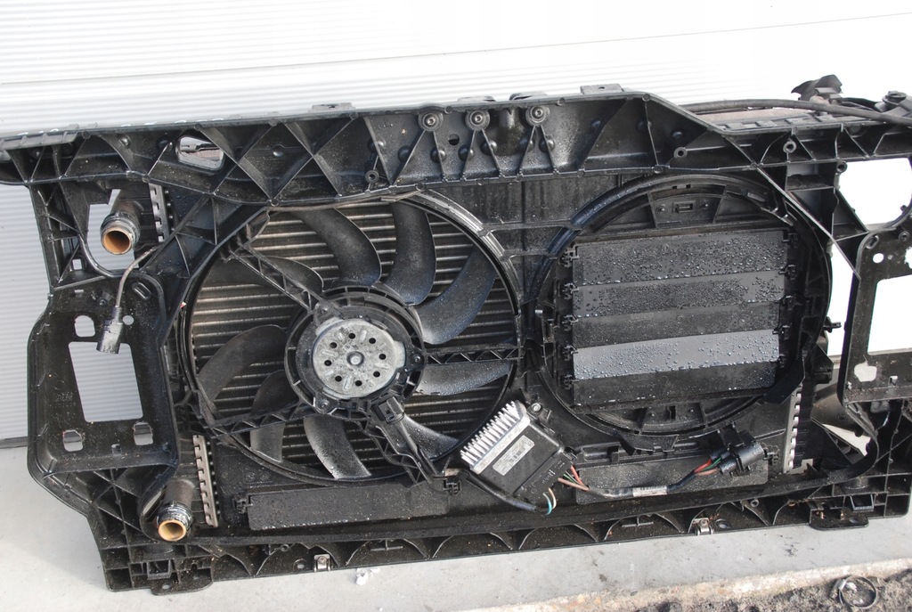 фото №4, Pas передний радиатор audi a5 a4 8t 2.0tfsi механическая коробка передач