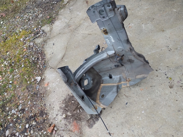 фото №1, Четверть лонжерон правый перед mercedes w204 c