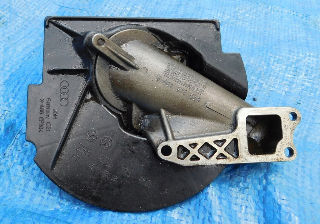 фото №1, Audi s6 s8 r8 5.2 fsi маслоприймач труба оливи 07l115155j