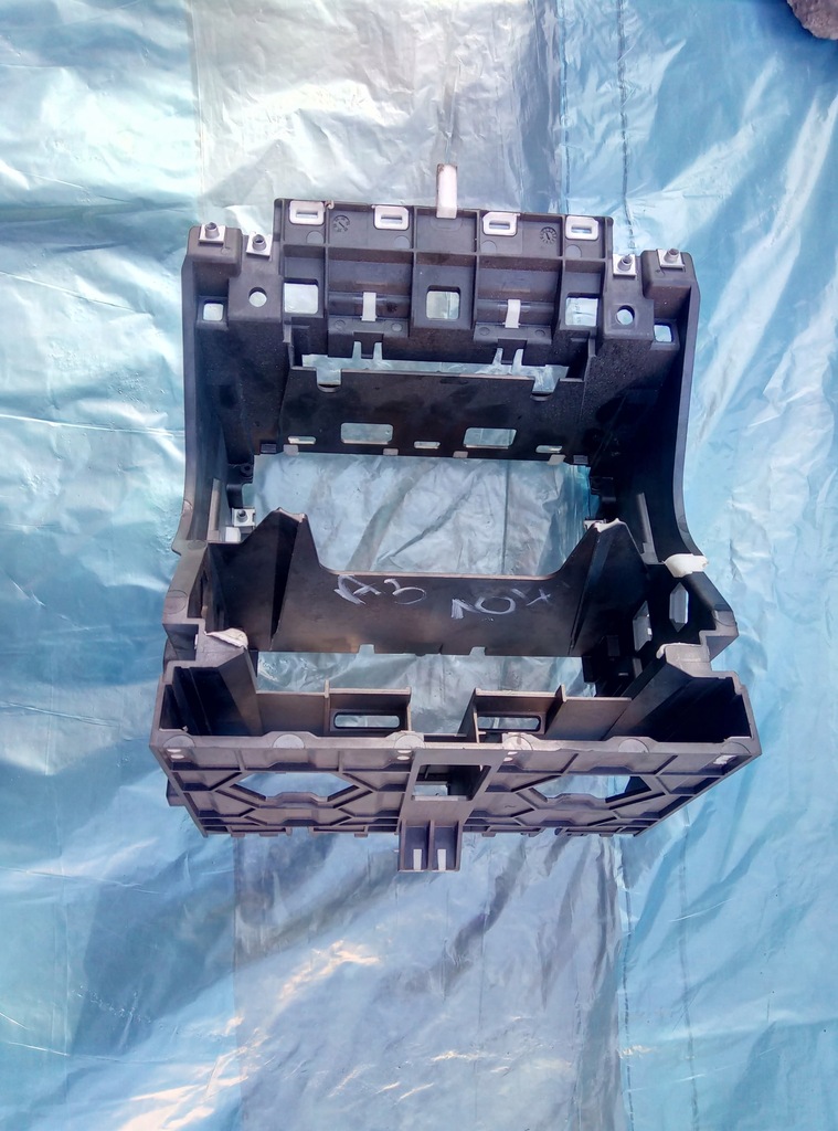 фото №2, Рамка радіо 8p0858005b audi a3