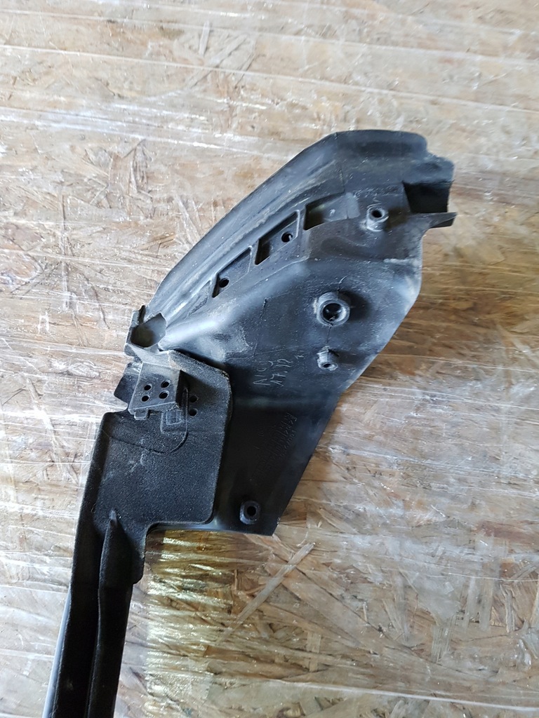 фото №6, Bmw f32 молдинг стекло лобовое