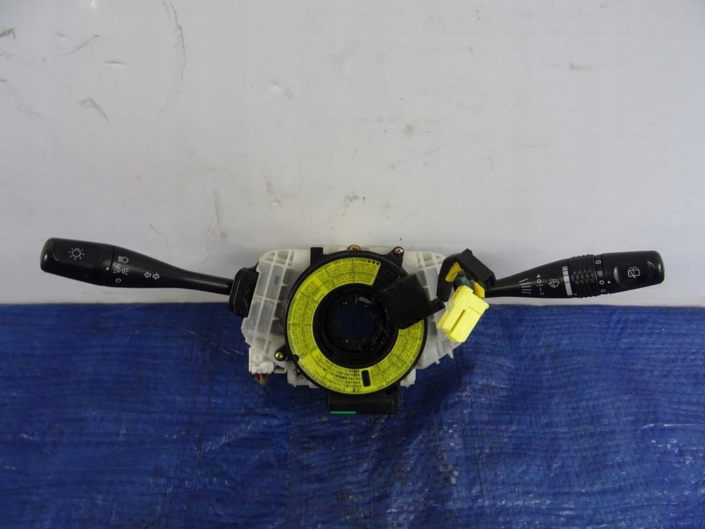 фото №1, Переключатель комбинированный mitsubishi outlander i