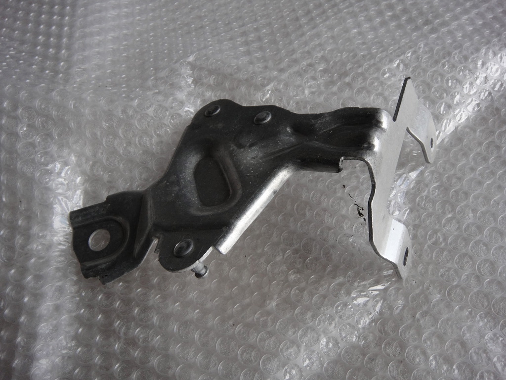 фото №1, Audi q7 e-tron кронштейн насоса 4m0614125e