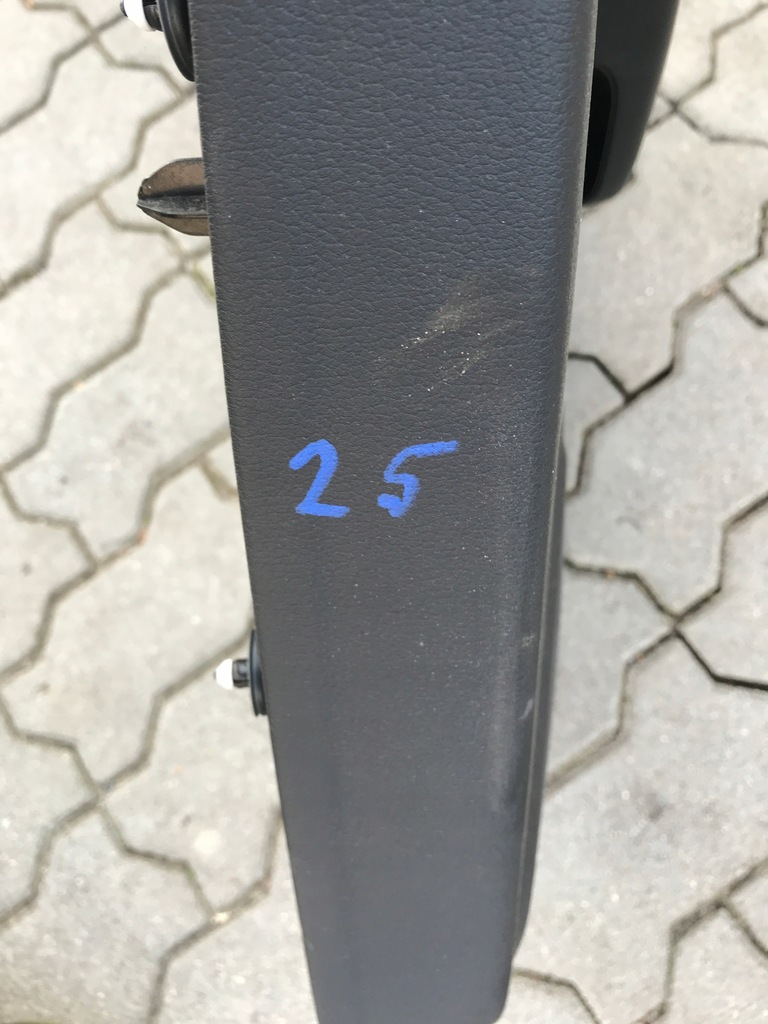 фото №5, Audi a4 b8 обшивка обивка правый задняя europa 0025