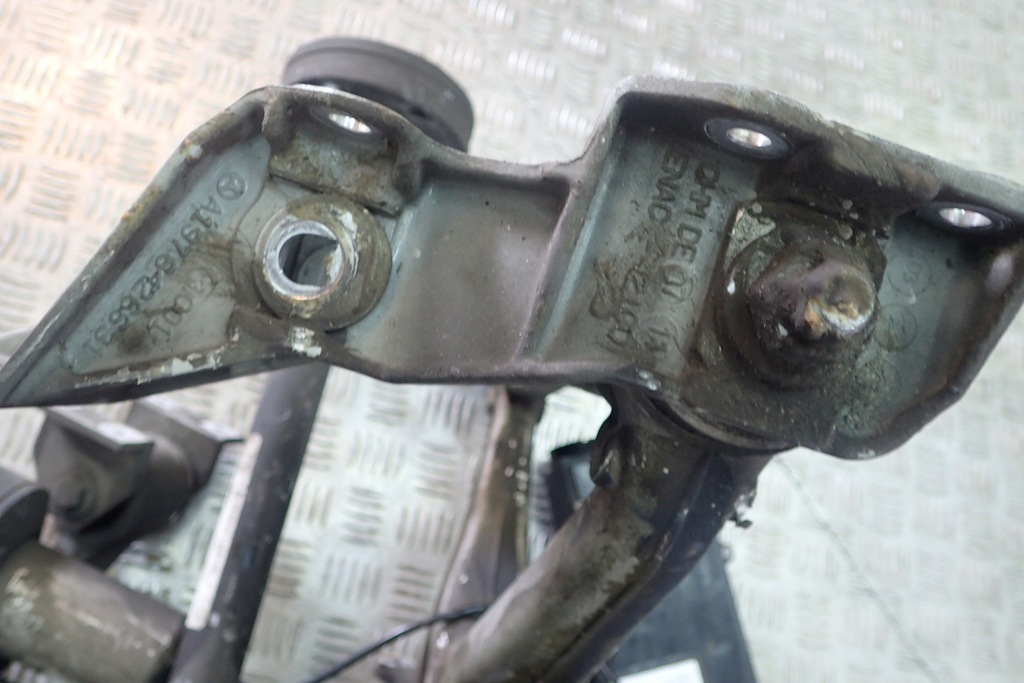 фото №6, Mercedes sls a197 подвеска поворотный кулак левая задние