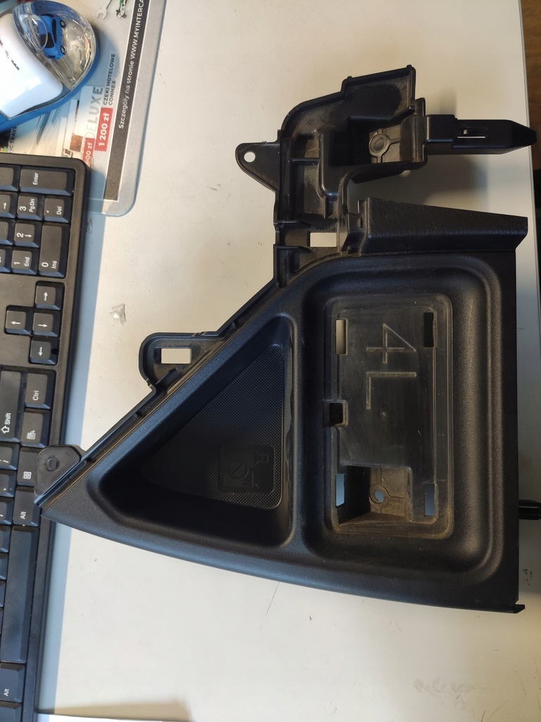 фото №1, Консоль центральна toyota rav 4 iv