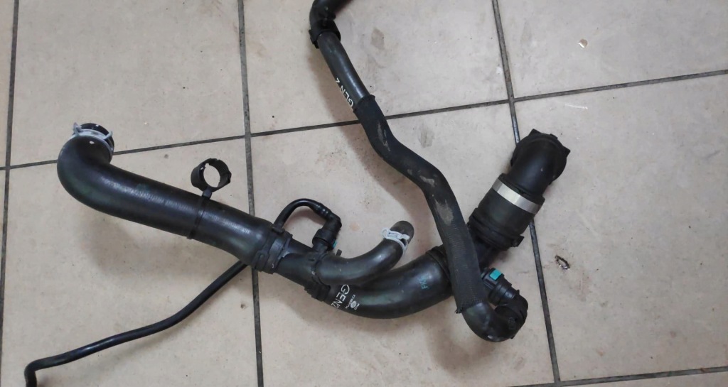 Шланг води sport l494 fpla-8286-ca cpla-9p924-cb Доставка