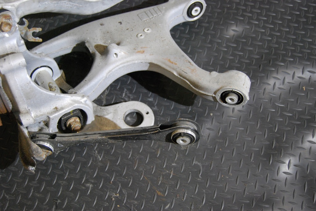 фото №5, Поворотний кулак ступиця правий задня audi a4 b8 a5