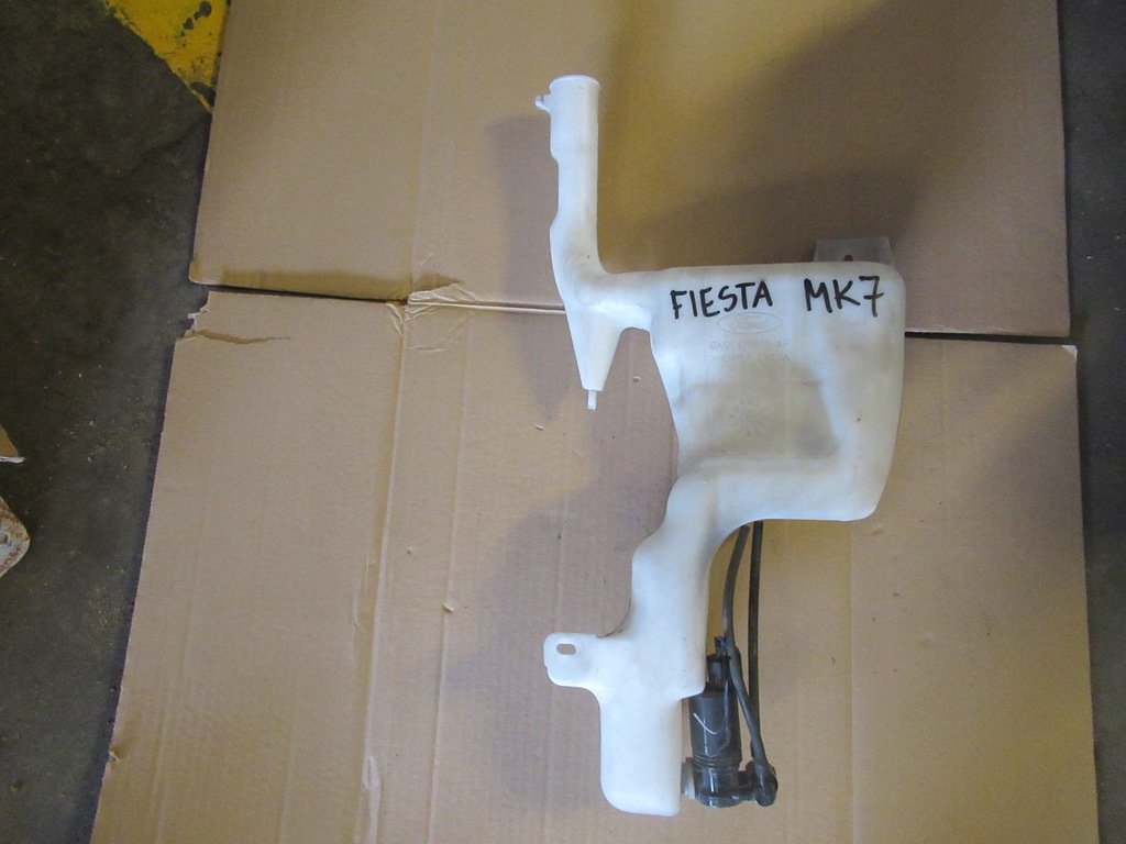 фото №1, Ford fiesta mk7 бак омывателя