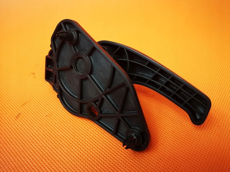 фото №5, Volvo v40 ii d3 тяга ручка капот комплектная