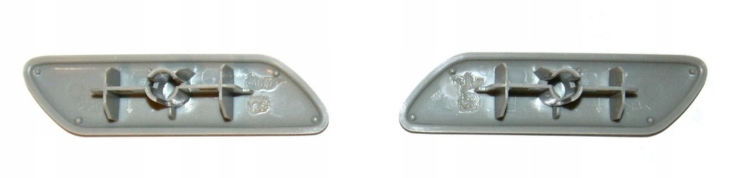 фото №3, Ліва заглушка розпилювача toyota rav4 2008-2012 r