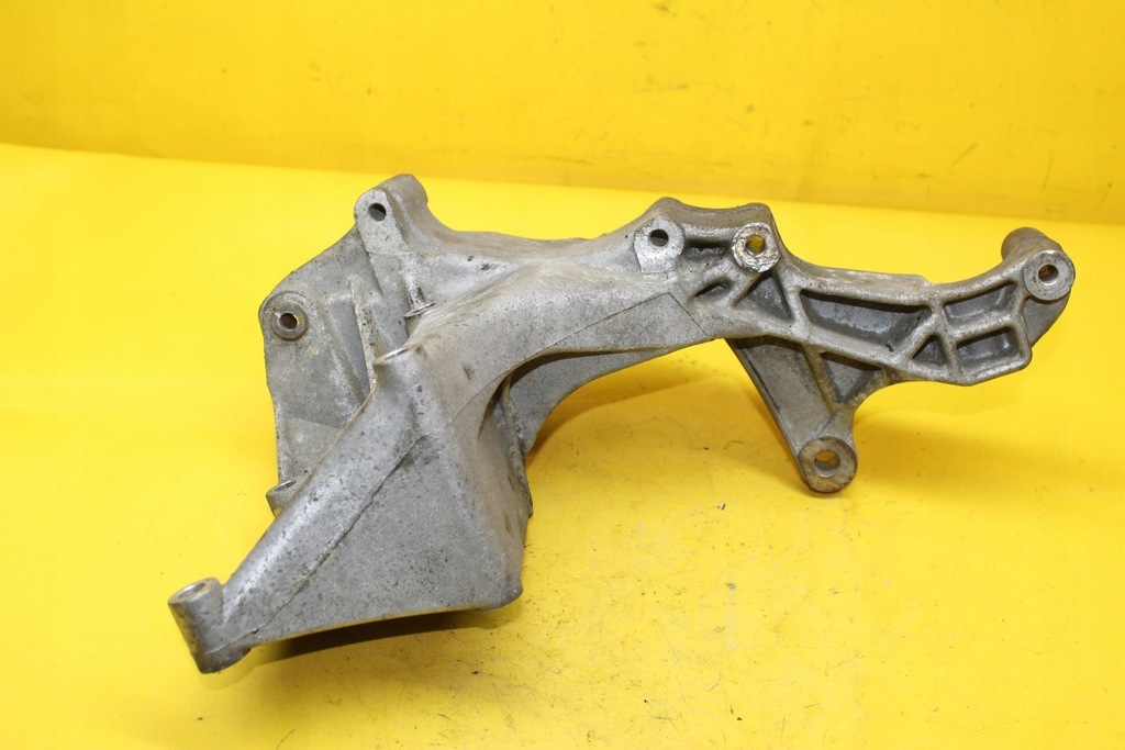 фото №5, Кронштейн генератора vw lt-35 2.5 tdi 074145169f