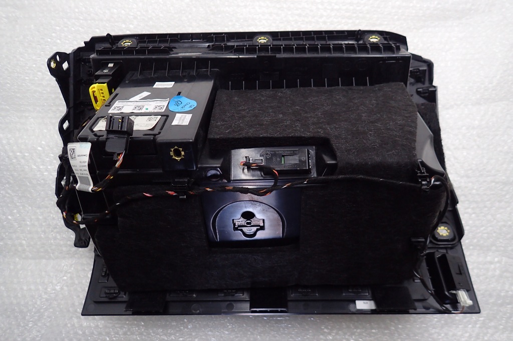 фото №7, Audi a7 4k бардачок пассажира 4k1857035b