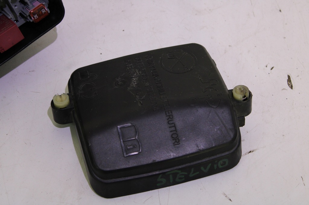 фото №2, Коробка корпус запобіжників alfa romeo stelvio