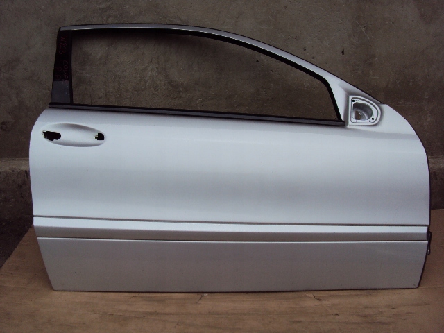 фото №1, Дверь правый перед mercedes c-klasa w203 coupe