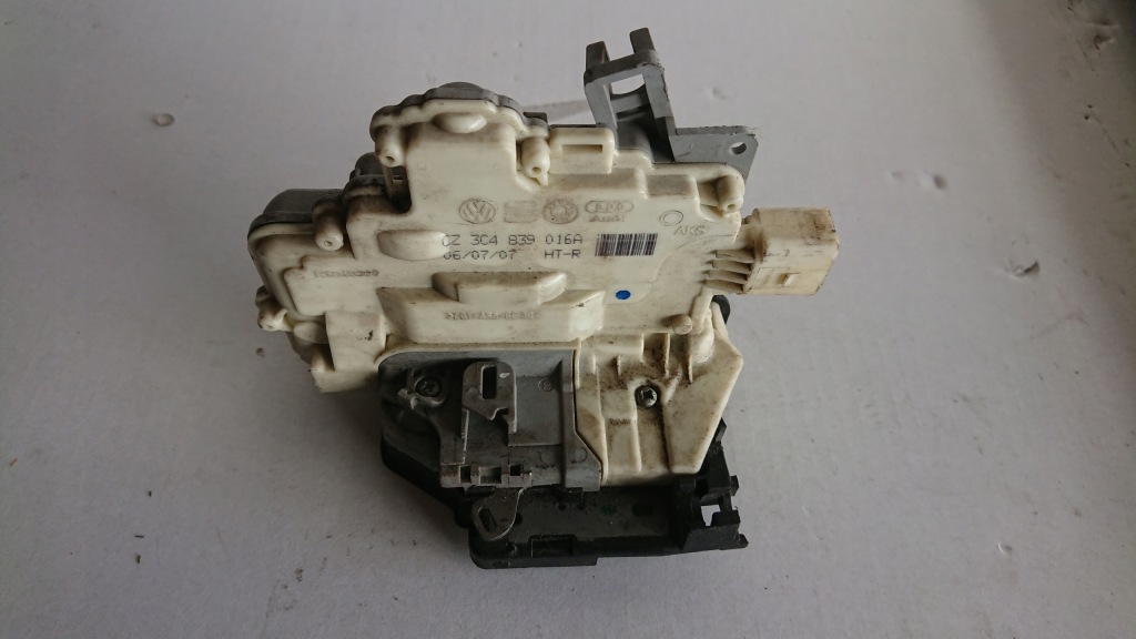 фото №1, Volkswagen оригінальний номер 3c4839016a замок двері