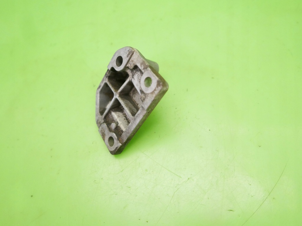 Кронштейн генератора 9753235280 citroen ax 1.0 8v 91- Недорого