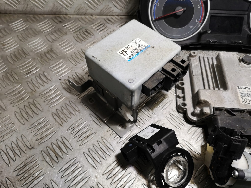 фото №5, Набір стартовий бортовий комп'ютер suzuki sx4 2.0 ddis