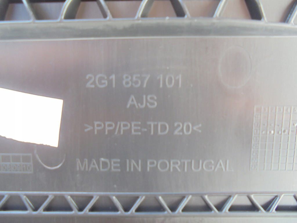 фото №9, Polo vi 2q бардачок пассажира 2g1857097 2g1857101