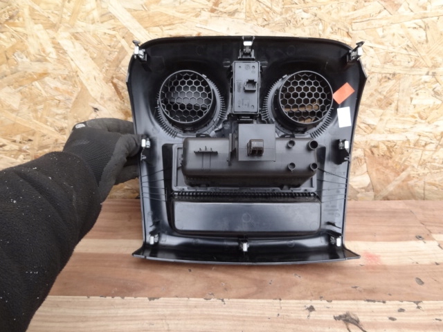 фото №2, Dacia sandero ii 2018 lift рамка радио воздуховод org