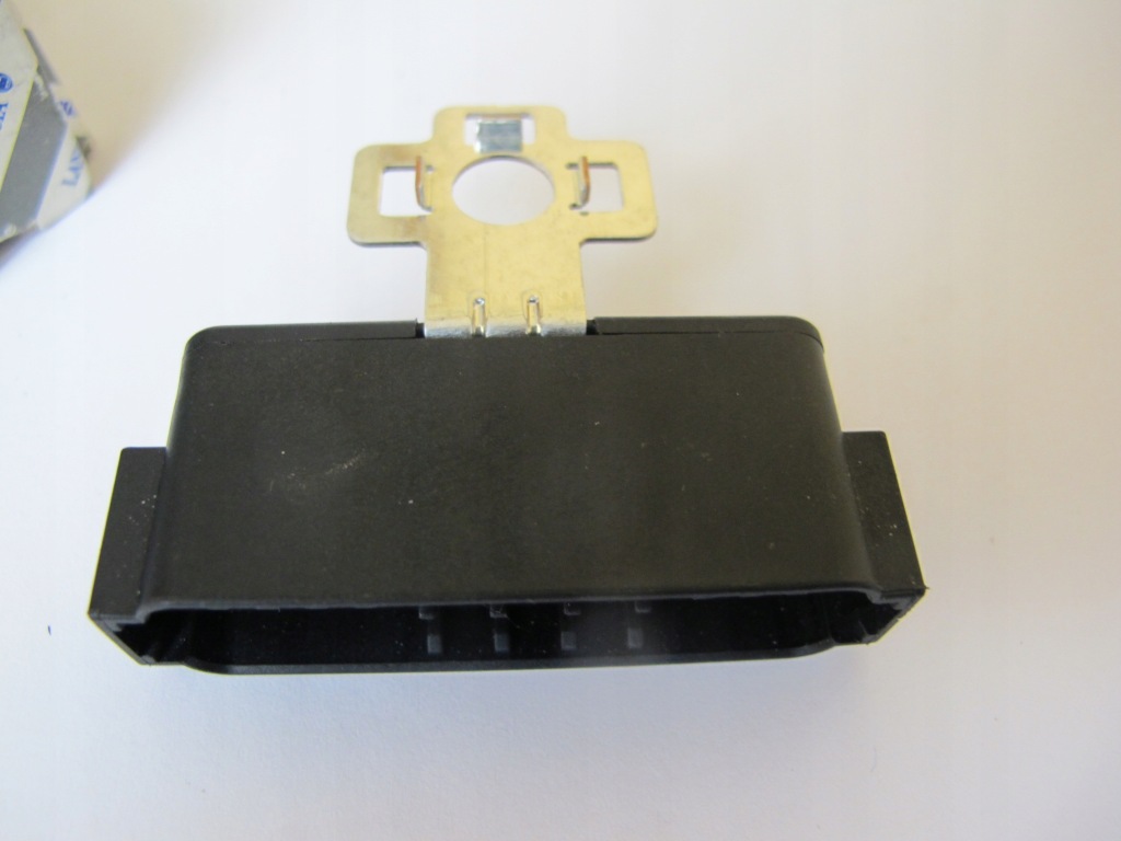 З'єднувач połączeń masowych lancia ypsilon 10507797 Зі Шроту