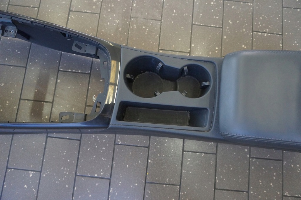 фото №9, Підлокітник тунель середній audi a5 8t шкіра czarn