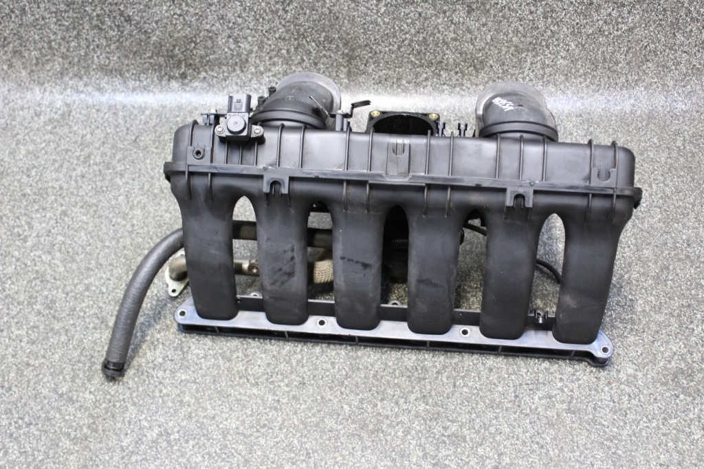 фото №1, Bmw e90 e92 2.5i n53b30a колектор всмоктуючий 7559063