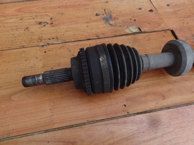 фото №2, Renault thalia iii 2009 1,5 dci приводной вал левая перед