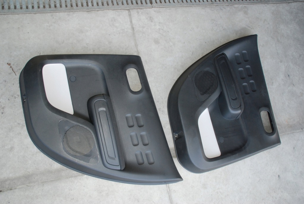 фото №3, Оббивка двері l / p задня citroen c3 iii 16-