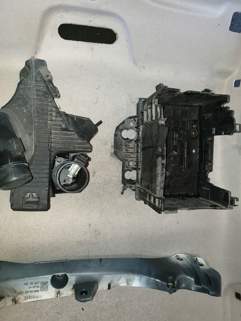 фото №1, Корпус аккумулятор renault clio iii 1.5 dci