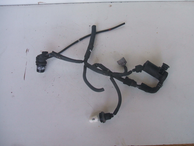 фото №1, Lexus gs350 gs 05- бачок розпилювача помпа